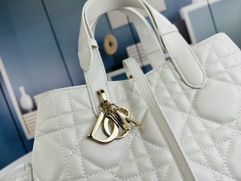 Dior Shopping Bags